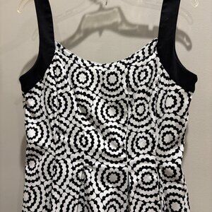 Maggie L White & Black Floral circles fit & Flare Sundress sz 12